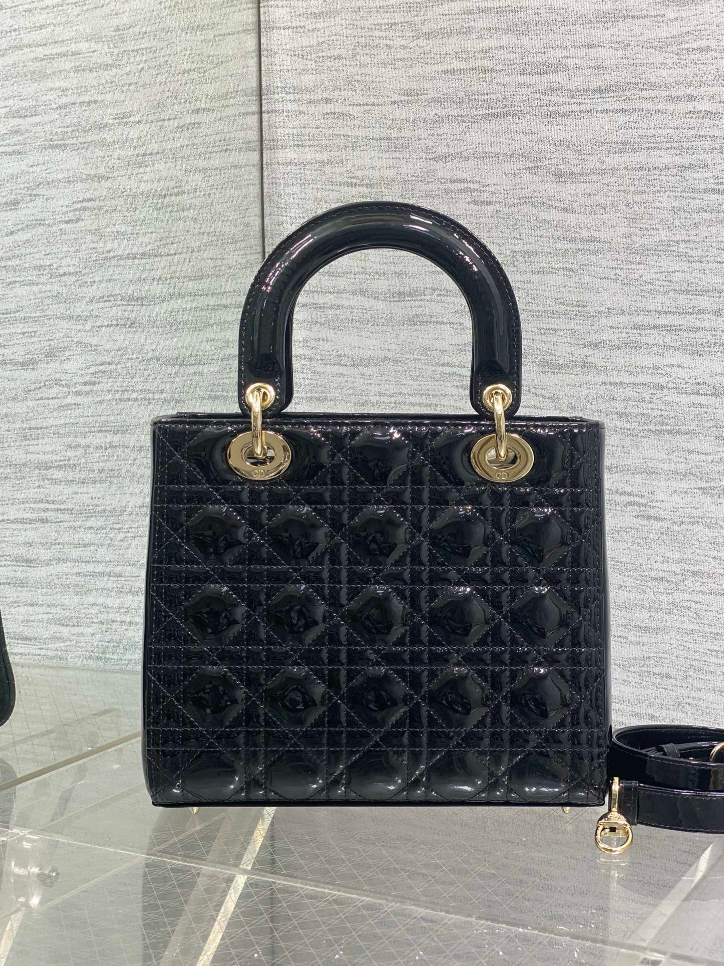 Dior Lady Dior Small Patent Cannage Leather Top Handle Bag - Image 4